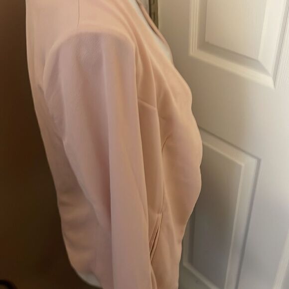 BCBGeneration Blazer Suit Jacket NWT Size Small Color Pink - Picture 5 of 8